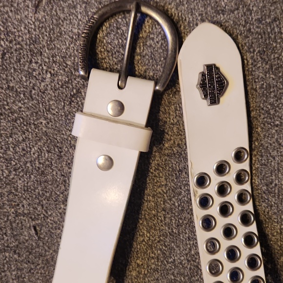 Harley Davidson white grommet belt main image 5